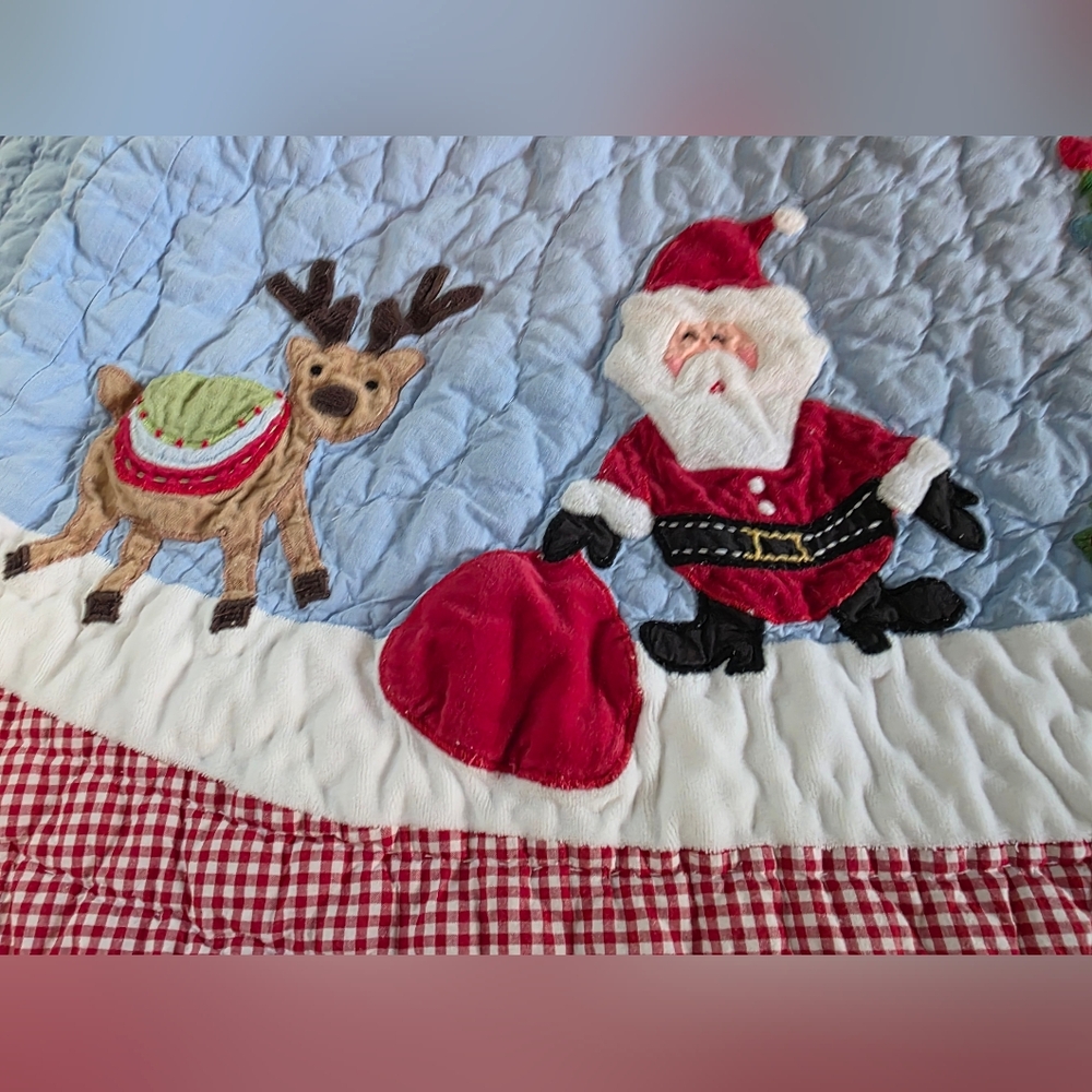 Pottery Barn Kids Vintage Quilted Tree Skirt 60" Applique Santa Reindeer - Picture 3 of 11